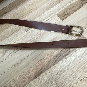 Like new brown old navy belt